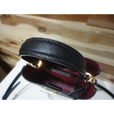 Prada(�����) �ֽ��� 1BA217 ���ǾƳ� ���� ����ΰ� ��Ŷ ���� ��Ʈ�� + �����Ʈ�� 2WAY[û�ֱ�õ������] �̹���4 - ���̺��� �߰���ǰ