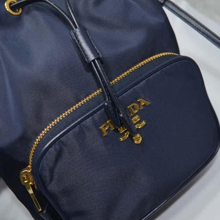 Prada(�����) 1BH0388 ���̺��÷� ����  �ΰ� ��Ŷ ��Ʈ�� + ��Ʈ�� �̹���5 - ���̺��� �߰���ǰ