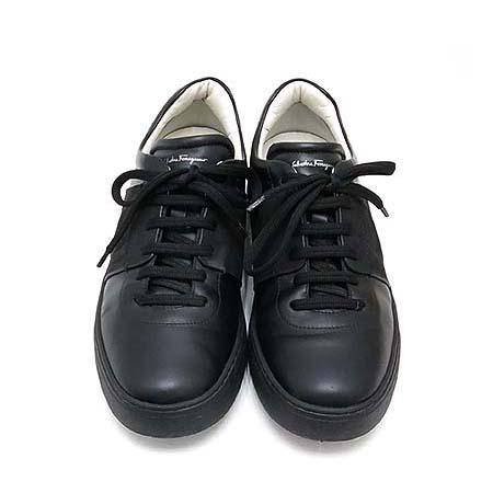 Ferragamo(󰡸)  ÷ ̵  ȥ  Ŀ