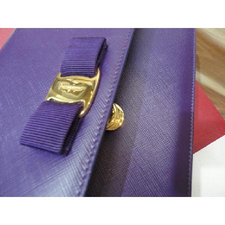 Ferragamo(��󰡸�) 21 E480 ���ǾƳ� ���� �ٶ���� ���� ü�� ũ�ν���[û�ֱ�õ������] �̹���4 - ���̺��� �߰���ǰ