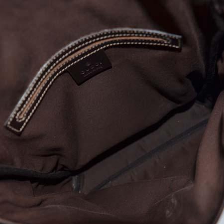 Gucci(����) 223666 GG�ΰ� PVC ��ũ���� ���� Ʈ���� �޽��� ũ�ν��� �̹���4 - ���̺��� �߰���ǰ