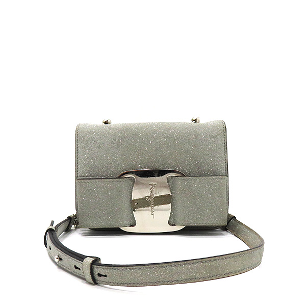 ��󰡸� �ٶ� �̴� �۸��� ũ�ν���