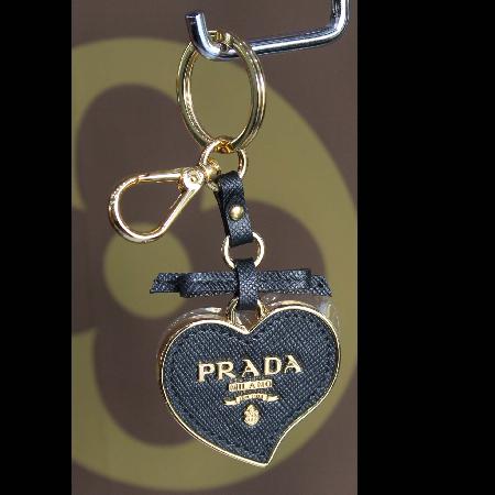 Prada(�����) 1TL126 ���ǾƳ� ��Ʈ Űü�� �̹���2 - ���̺��� �߰���ǰ