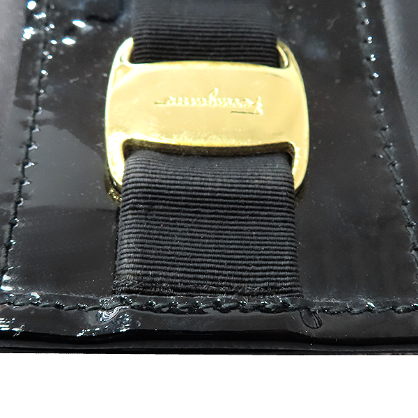 Ferragamo(��󰡸�) 21 E198 ���� �÷� ���� �ΰ� ���̴�Ʈ ���� ũ�ν��� [��������] �̹���7 - ���̺��� �߰���ǰ