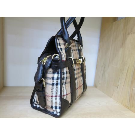 Burberry(������) Minford ��Ʈ�� ũ�ν��� �̹���3 - ���̺��� �߰���ǰ