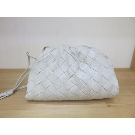BOTTEGAVENETA  ��Ʈ�� ġ���� �̴� ũ�ν��� �̹���2 - ���̺��� �߰���ǰ