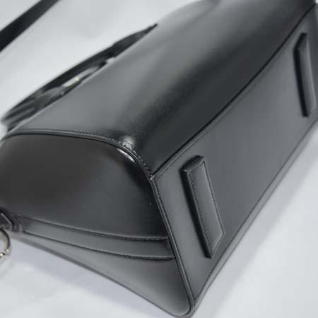 GIVENCHY(�����) BB051170 ���� �÷� ī����Ų ���� ������ ��Ƽ���� ��Ʈ��+�����Ʈ�� 2WAY �̹���4 - ���̺��� �߰���ǰ