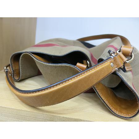 Burberry(������) �Ͽ콺üũ �к긯 2Way ����� �̹���4 - ���̺��� �߰���ǰ