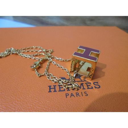 Hermes(�����޽�) ���� H�ΰ� ���� ť�� �����[û�ֱ�õ������] �̹���3 - ���̺��� �߰���ǰ