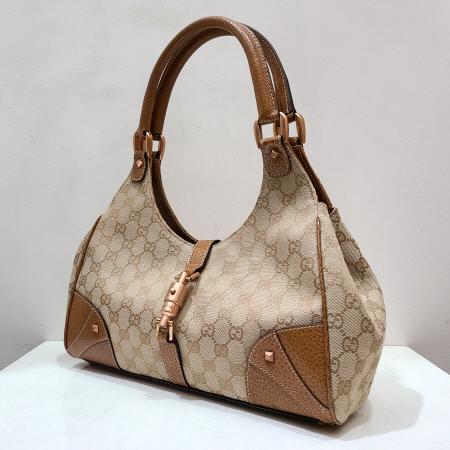 Gucci(����) 124407 GG�ΰ� �𰡵� ���� ���� ��Ű ��Ʈ�� �� ����� �̹���2 - ���̺��� �߰���ǰ