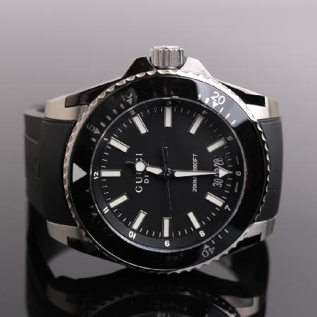 Gucci() YA136204A 136.2 ̺   45MM ð [ż]