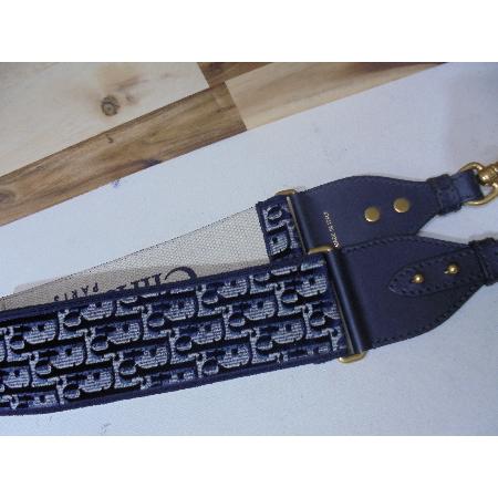 Dior(ũ����î���) ���̺� ���� �ֽŻ� ������ũ ��� �ڼ� �ΰ� ��Ʈ�� [û�ֱ�õ������] �̹���5 - ���̺��� �߰���ǰ