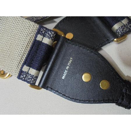 Dior(ũ����î���) ���̺� �ֽŻ� ��� �ڼ� �ΰ� ��Ʈ�� [û�ֱ�õ������] �̹���2 - ���̺��� �߰���ǰ