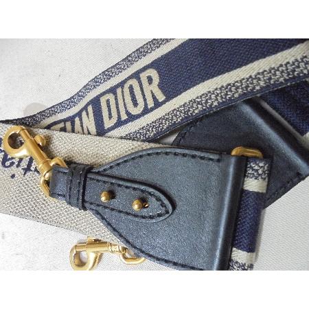 Dior(ũ����î���) ���̺� �ֽŻ� ��� �ڼ� �ΰ� ��Ʈ�� [û�ֱ�õ������] �̹���4 - ���̺��� �߰���ǰ