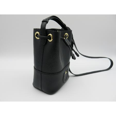 Ferragamo(��󰡸�) ��Ŷ ũ�ν��� �̹���2 - ���̺��� �߰���ǰ