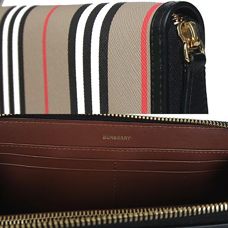 Burberry(¹ö¹ö¸®) 80274271 ¾ÆÀÌÄÜ ½ºÆ®¶óÀÌÇÁ ĵ¹ö½º ·¹´õ ÁöÆÛ ÀåÁö°© (±¤ÁÖ·Ôµ¥Á¡) Burberry(¹ö¹ö¸®) 80274271 ¾ÆÀÌÄÜ ½ºÆ®¶óÀÌÇÁ ĵ¹ö½º ·¹´õ ÁöÆÛ ÀåÁö°© (±¤ÁÖ·Ôµ¥Á¡)