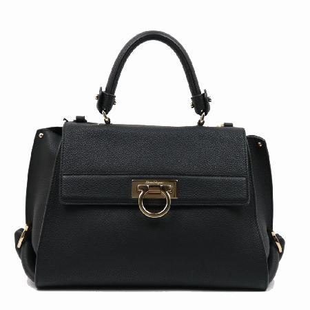 ��󰡸� ���Ǿƹ� 