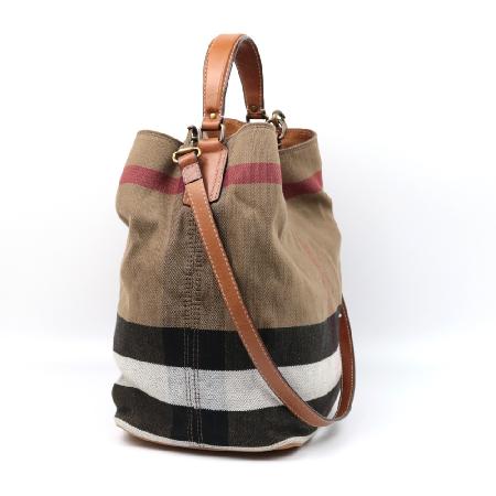 Burberry(������) 3855146 ���ܳ� ȣ�� ����� [����ż�����] �̹���2 - ���̺��� �߰���ǰ