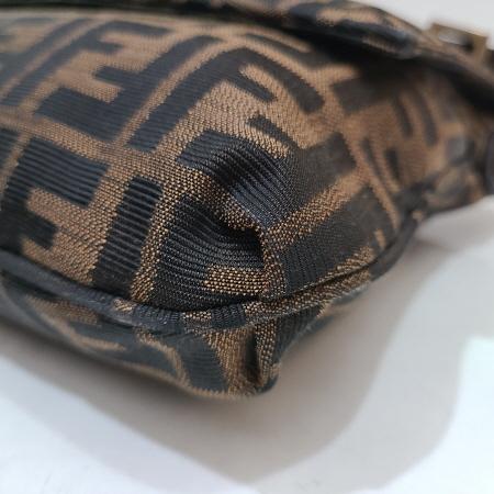 Fendi(���) 8BT163 FF�ΰ� �ڰ��� ���� �ΰ� ��ī �Ÿ� ����� �� ũ�ν��� �̹���4 - ���̺��� �߰���ǰ