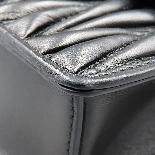 MiuMiu(�̿�̿�) 5BH095 ���� ���� ���׶� ������� ũ�ν��� [�λ꼭��Ե���] �̹���6 - ���̺��� �߰���ǰ