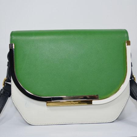 Ferragamo(��󰡸�) DH 21 F641 ��Ƽ �÷�  ũ�ν��� �̹���2 - ���̺��� �߰���ǰ