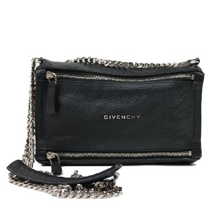 ����� �ǵ��� �̴� ũ�ν��� 