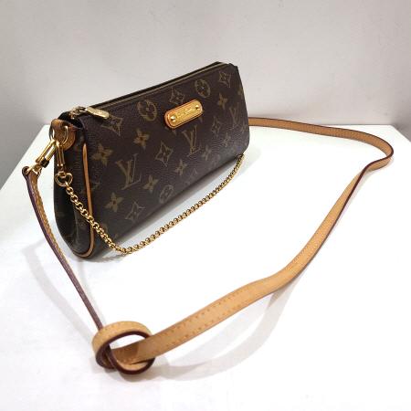 Louis Vuitton(���̺���) M95567 ���׷� ĵ���� ����Ŭ��ġ 2WAY �̹���2 - ���̺��� �߰���ǰ