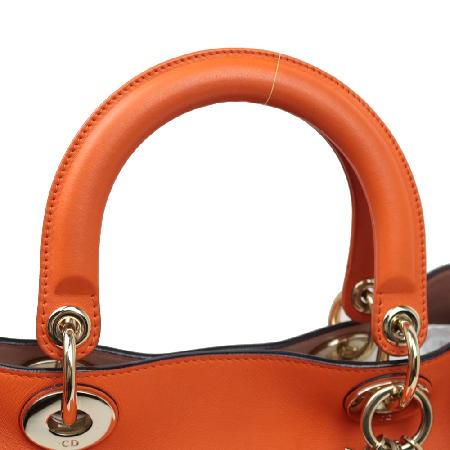 Dior(ũ����î���) ������ø� ���� ��Ʈ�� �� ����� [����ż�����] �̹���4 - ���̺��� �߰���ǰ