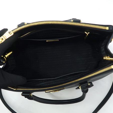 Prada(�����) 1BA274 ���� ���ǾƳ� SAFFIANO NERO ���� �ΰ� ��Ʈ�� + �����Ʈ�� [����2] �̹���5 - ���̺��� �߰���ǰ