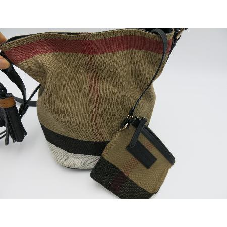 Burberry(������) ������ ũ�ν��� �̹���5 - ���̺��� �߰���ǰ