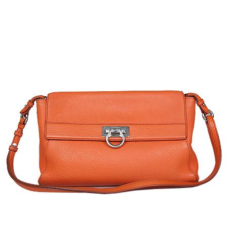 ��󰡸� ������ ũ�ν���