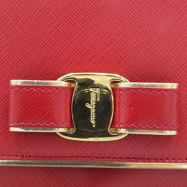 Ferragamo(��󰡸�) 21 E980 ���� ���ǾƳ� ���� ���� �ٶ���� ü�� ũ�ν��� [��������] �̹���4 - ���̺��� �߰���ǰ