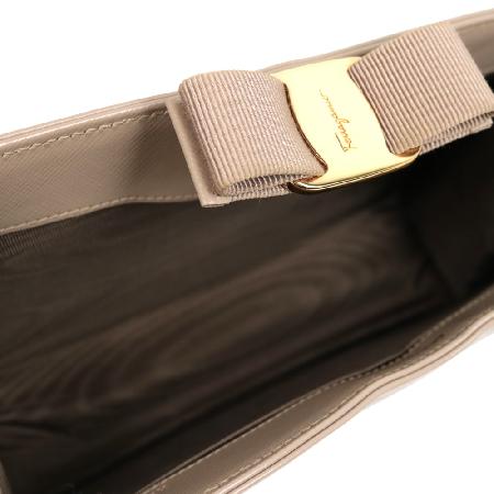 Ferragamo(��󰡸�) 22 B047 ���ǾƳ� �̴� ����� [����ż�����] �̹���3 - ���̺��� �߰���ǰ