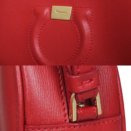 Ferragamo(󰡸) 21 H006   ġ Ƽ ̴ ũν (ַԵ) ̹4 - ̺ ߰ǰ