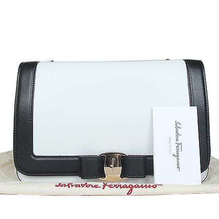 Ferragamo(󰡸) 21G892  ٶ  ÷ ̵ ü [ֻ]