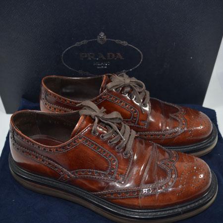 Prada()  ÷   Ŭ  