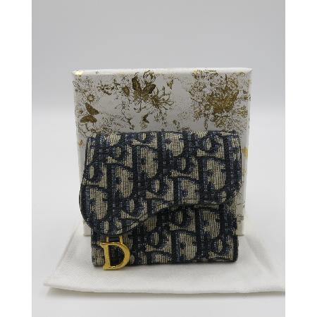 Dior(ũî)  ͽ 