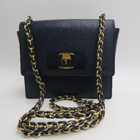 Ferragamo(󰡸) 21 G601 ̺ ǾƳ    ٶ ΰ ü ũν [ûֱõ]
