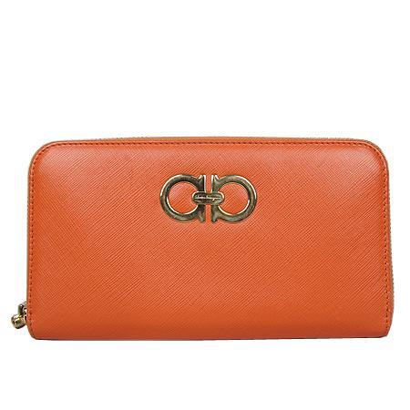 Ferragamo(󰡸)  ġ ΰ  ǾƳ (ַԵ)