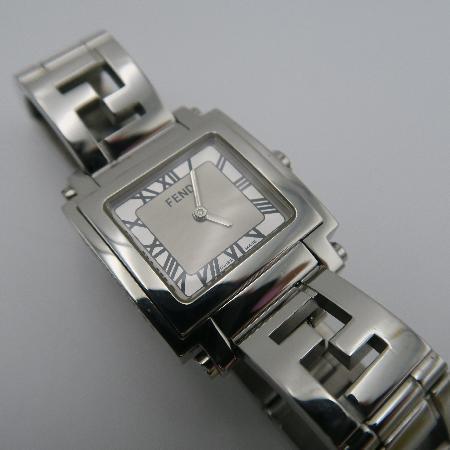 ñ)Fendi() 6000G F605140  FFΰ 簢  ƿ  ð [ûֱõ]
