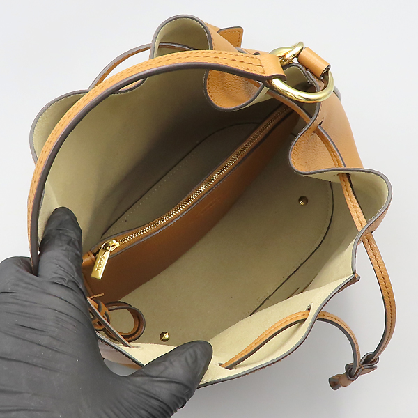Tod's() XBWTSAQ0200Q8ES410  ÷  ŸӸ  Ŷ + Ŀġ  [] ̹7 - ̺ ߰ǰ