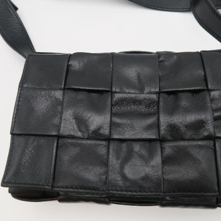 ñ)BOTTEGAVENETA (װŸ) 23SS Ʈġ 717587 īƮ  ũν[ûֱõ] ̹3 - ̺ ߰ǰ