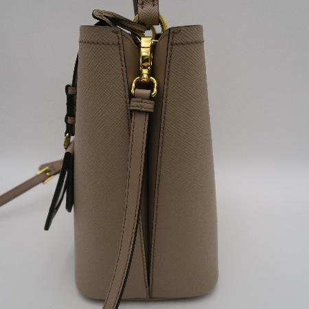 ֽ)Prada() 1BA212 ǾƳ  ΰ Ŷ ĴϿ κ ̵ Ʈ + Ʈ 2WAY[ûֱõ] ̹3 - ̺ ߰ǰ