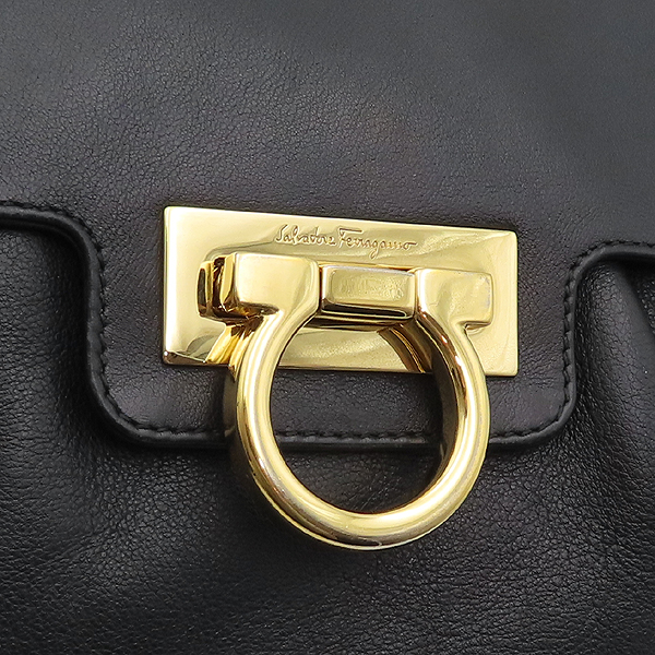 Ferragamo(󰡸) 21 D479    ġ ΰ  ÷  [д] ̹4 - ̺ ߰ǰ