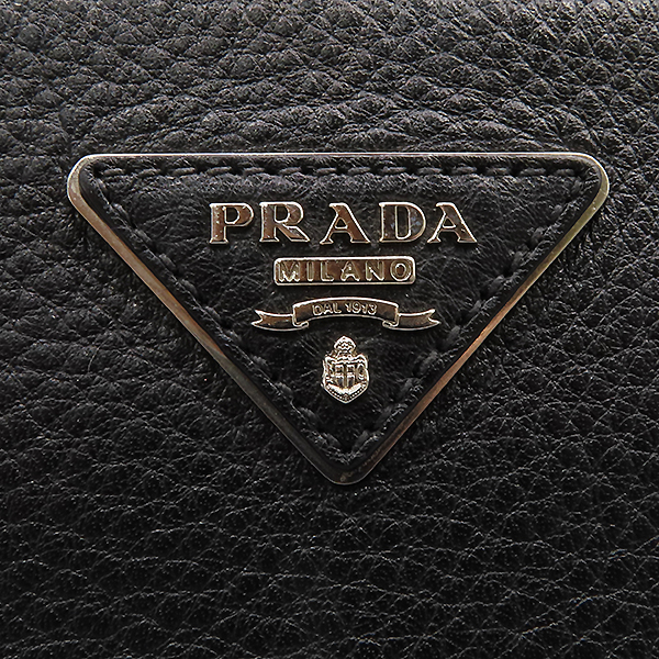 Prada() 1BH050  ڷδ̳  ﰢ ΰ ũν [ϻԵ] ̹3 - ̺ ߰ǰ