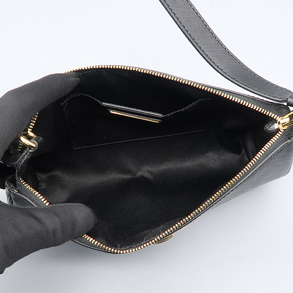 Ferragamo(󰡸) 21 C368  ǾƳ   ġ ΰ Ŀġ  [] ̹4 - ̺ ߰ǰ