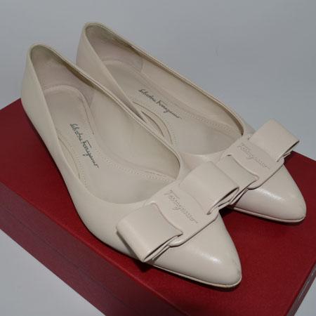 Ferragamo(󰡸)   ٶ    - 225MM