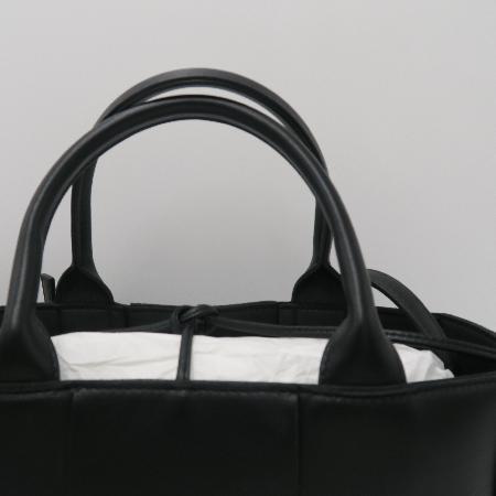 BOTTEGAVENETA (װŸ) 23SS Ż 709337 Ƹ ̴ Ʈ+Ʈ 2WAY[ûֱõ] ̹5 - ̺ ߰ǰ