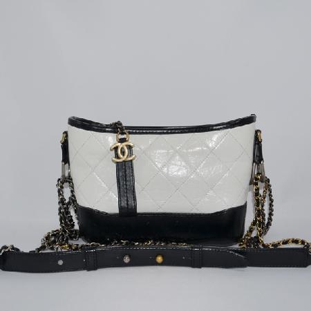 Chanel() A91810Y61477 긮  ȭƮ  īŲ ü   ũν