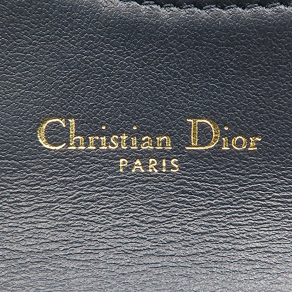 Dior(ũî) S5611CTZQ  ũ ڰ D ΰ ÷ ī [] ̹4 - ̺ ߰ǰ